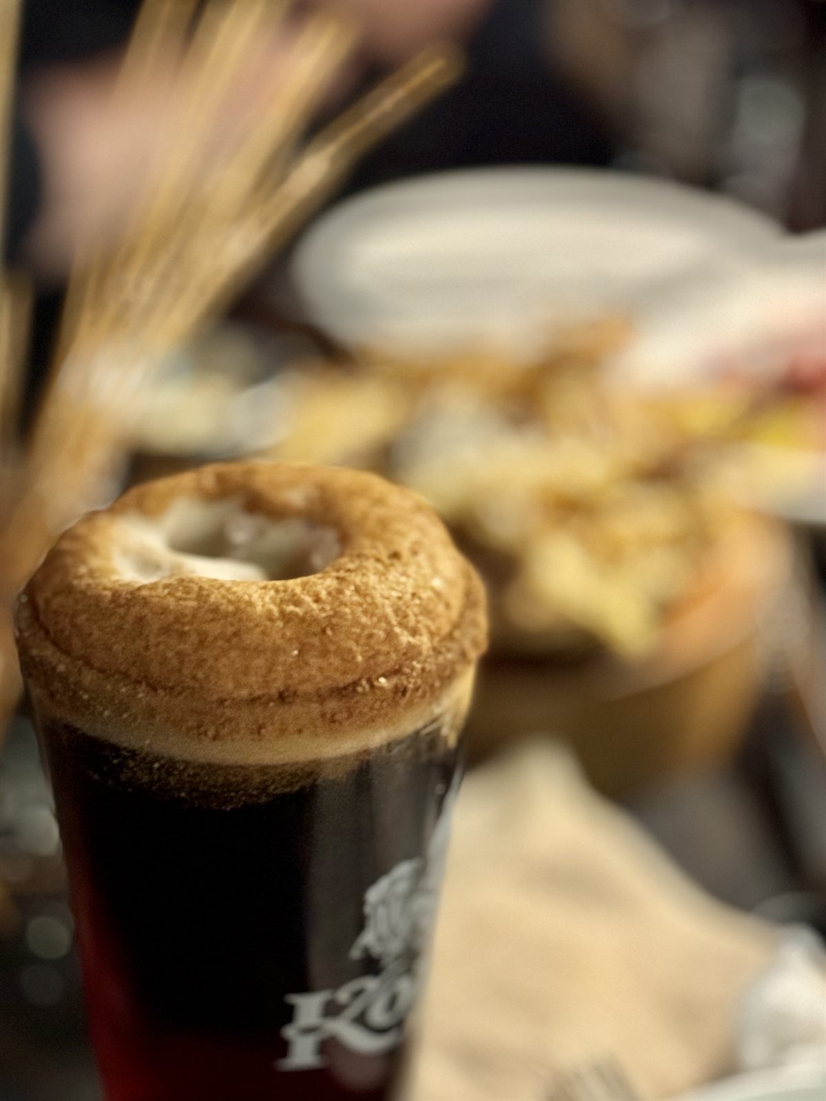 흑맥주 거품 클로즈업